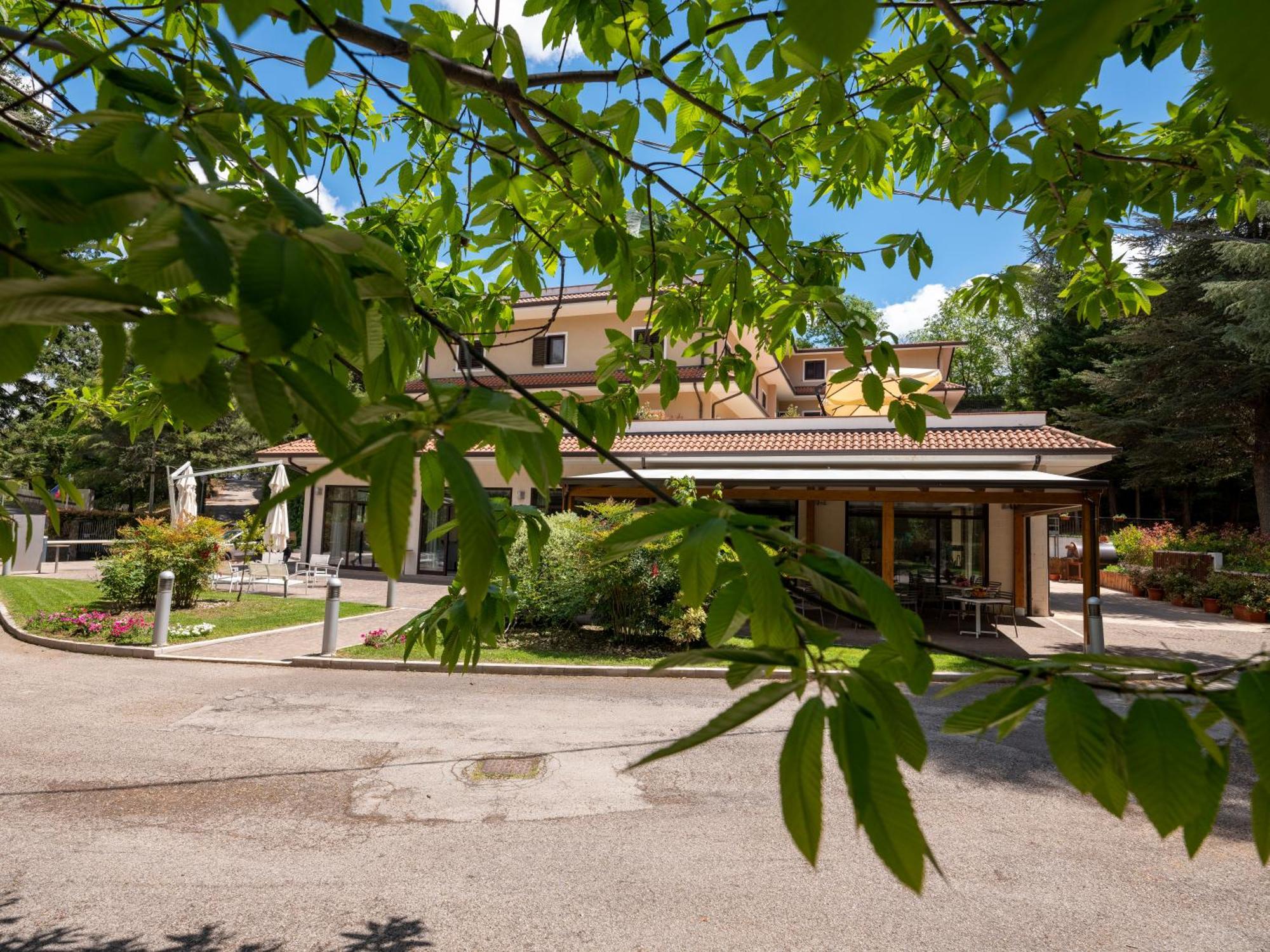 Il Castagneto Hotel Melfi Kültér fotó